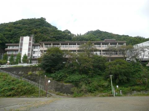 旧静浦中学校